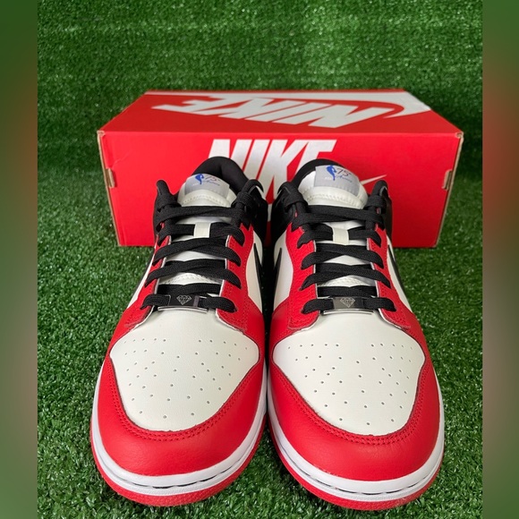 Dunk Low - Picture 2 of 5